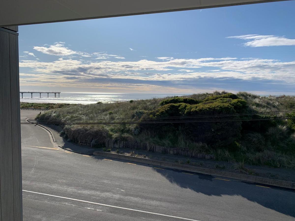 Beachfront Haven Christchurch Buitenkant foto
